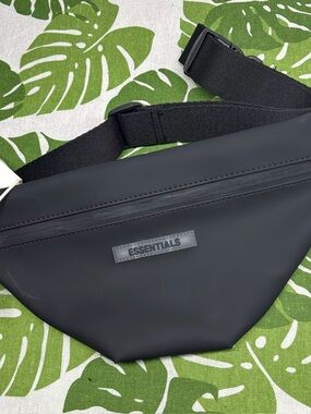 Essentials Black Minimalist Belt Bag